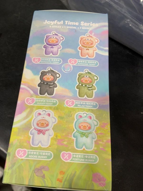 Photo 1 of lulu the piggy blind box 
