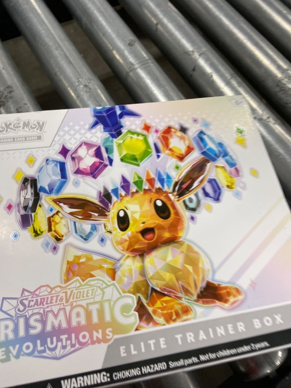 Photo 1 of Pokemon TCG: Scarlet & Violet—Prismatic Evolutions Elite Trainer Box