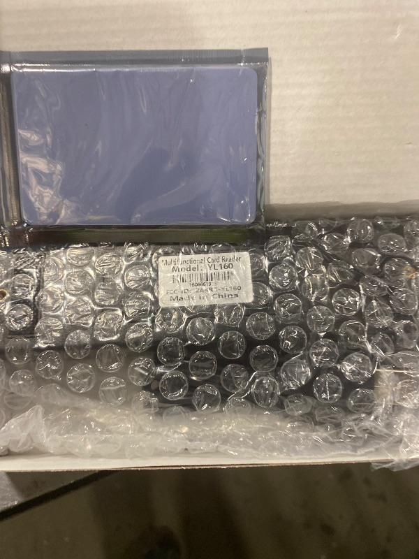 Photo 1 of YL160 USB 4 in 1 Multifunction Magnetic Card Reader/Contactless/PSAM Card Reader Writer only for Professional Person,Simply Plug and Play