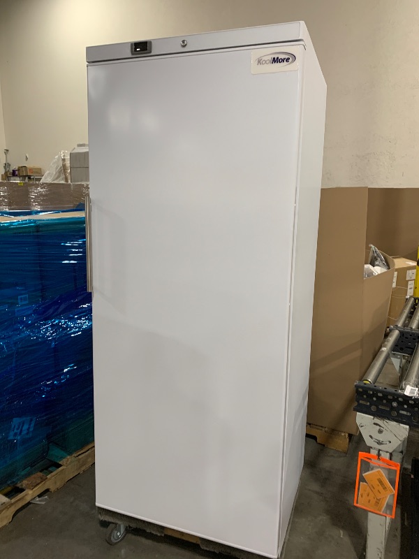 Photo 1 of KoolMore 30 in. Commercial Auto-Defrost Reach-In Freezer, 21 Cu. Ft. ETL Listed in White (KM-RIF-1D17C-WH)
