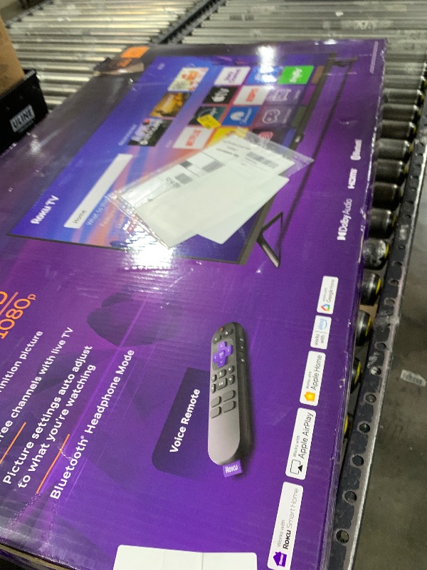 Photo 1 of Roku Smart TV 2026 – 40-Inch Select Series