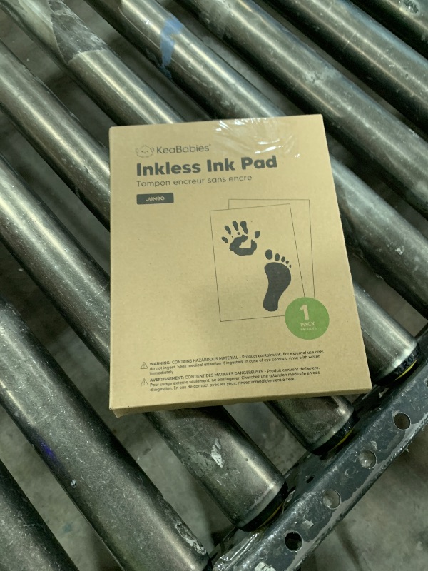 Photo 1 of 1-Pack Inkless Baby Hand and Footprint Kit - Mess Free Ink Pad for Newborn Keepsake, Dog Nose & Paw Print Kit, Clean Touch Ink Pad for Baby Hand & Footprints, First Mother's Day (Gold, Jumbo)