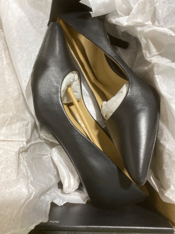 Photo 1 of Naturalizer Womens Everly Pump Black Leather 7 W
