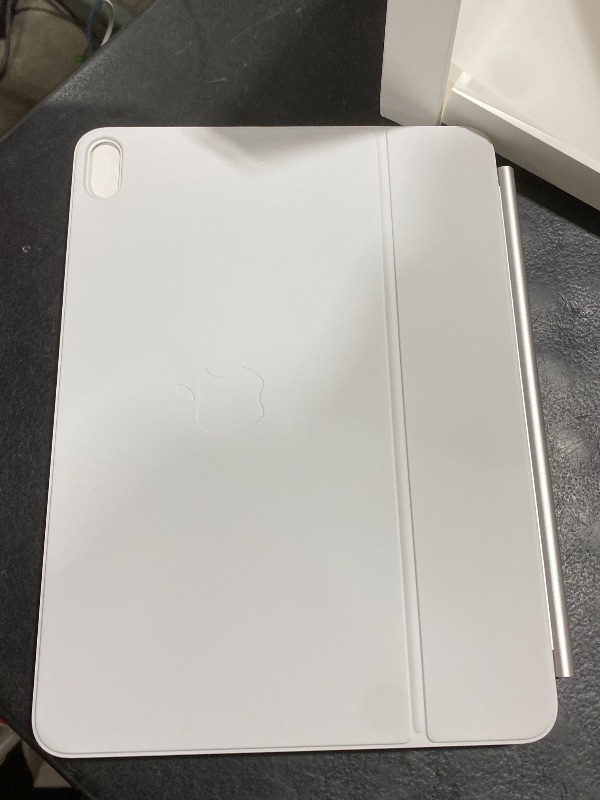 Photo 1 of Apple Magic Keyboard: Keyboard and Case for iPad Air 11-inch (M2, M3, and M4) and iPad Air (4th and 5th Generation), US English — White
