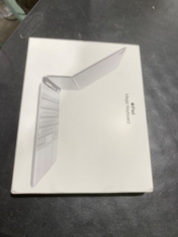 Photo 1 of Apple Magic Keyboard: Keyboard and Case for iPad Air 11-inch (M2, M3, and M4) and iPad Air (4th and 5th Generation), US English — White