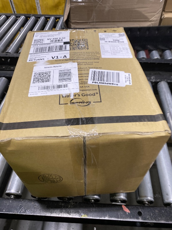 Photo 1 of iSpring T32M Pressurized Water Storage Tank with Ball Valve for Reverse Osmosis RO Systems, 4 Gallon, 1/4" Tank Valve Included, White