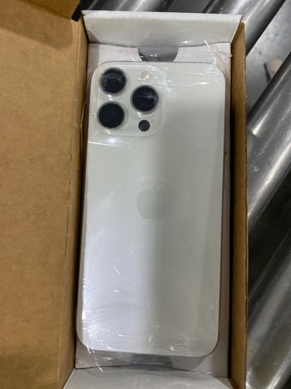 Photo 1 of Apple iPhone 15 Pro Max, 256GB, White Titanium - Unlocked (Renewed)