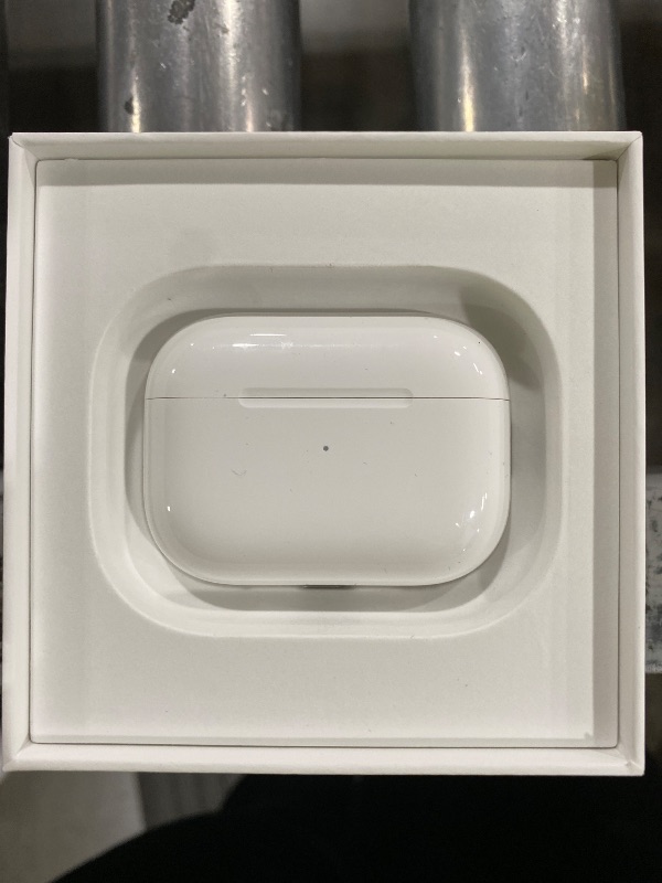 Photo 1 of Apple AirPods Pro (2nd generation) with MagSafe Charging Case (USB-C) (Renewed)