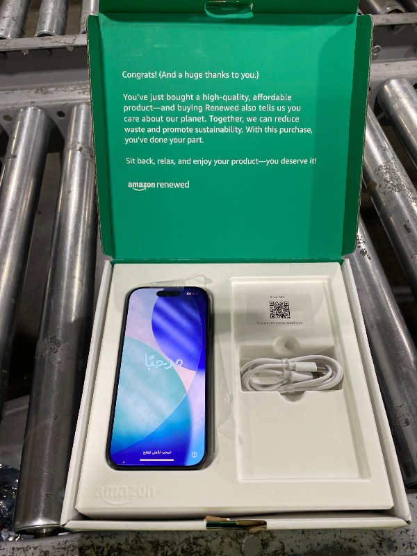 Photo 1 of Apple iPhone 16 Pro, US Version, 256GB, Black Titanium - Unlocked (Renewed Premium)