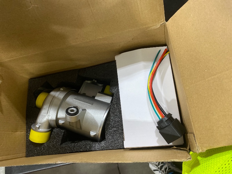 Photo 1 of 11518635090 Electric Engine Water Pump w/ 11537598865 Engine Coolant Thermostat Housing Compatible with BMW 335i,435i,X5,X6,335i xDrive,335i GT xDrive,435i xDrive,Gran Coupe,M2,M235i,M235i xDrive