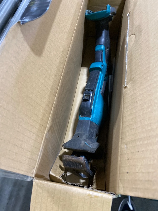 Photo 1 of Makita XRJ01Z 18-Volt LXT Lithium-Ion Cordless Compact Reciprocating Saw (Tool Only, No Battery), Bare Tool