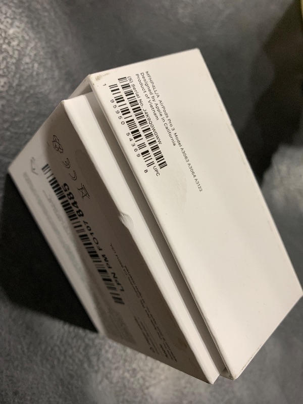 Photo 1 of Apple AirPods Pro 3 Wireless Earbuds, Active Noise Cancellation, Live Translation, Heart Rate Sensing,Hearing Aid Feature,Bluetooth Headphones,Spatial Audio, High-Fidelity Sound, USB-C Charging, White
