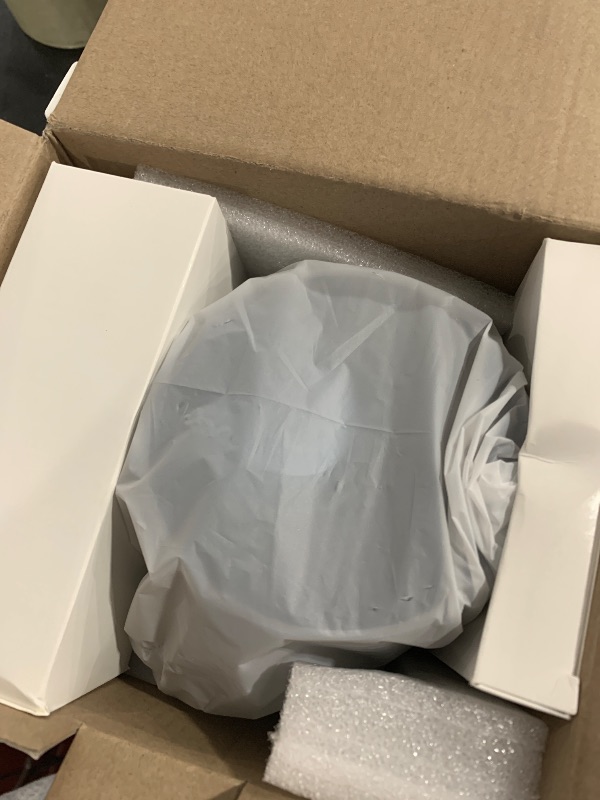 Photo 1 of ?Electric Focus?Magcubic Mini Projector 4K Support, Smart Projector with WiFi 6 and Bluetooth 5.4, 5W Soundbase Speaker, 180° Rotation, Portable Proyector for Home Theater