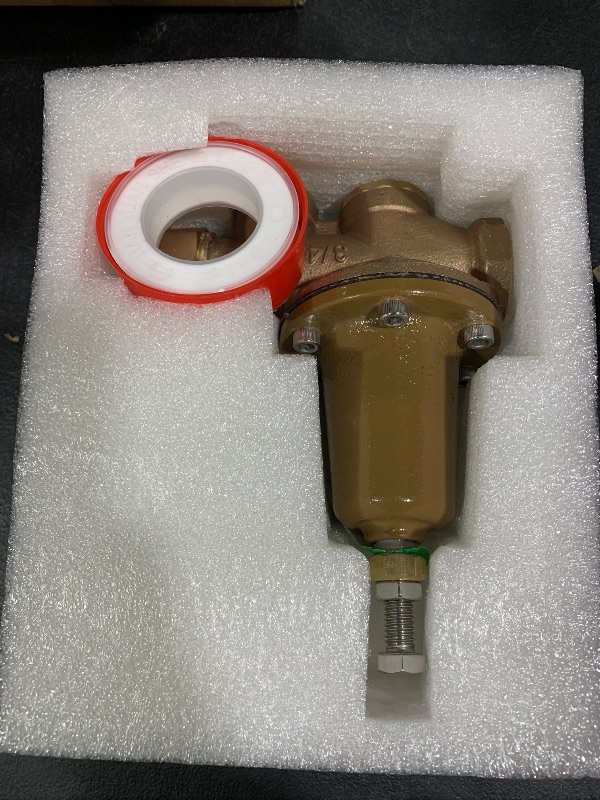 Photo 1 of LF25AUB-Z3 Water Pressure Reducing Valve 3/4 inch NPT Female Union + NPT Female, Polymer Seat, Adjustable 25-75 PSI
