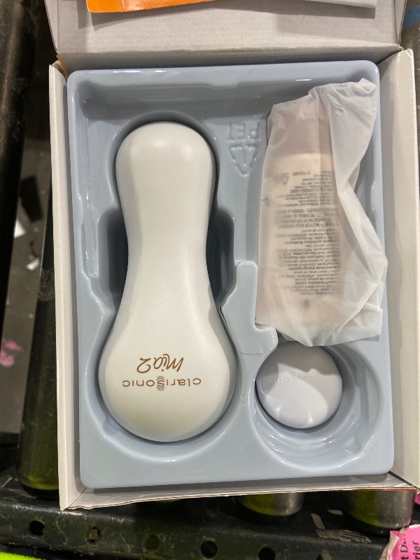 Photo 1 of NON FUNCTIONAL - PARTS ONLY -----------------------------------------------------Clarisonic Mia 2 Sonic Facial Cleansing Brush System with Sensitive Brush Head (White)