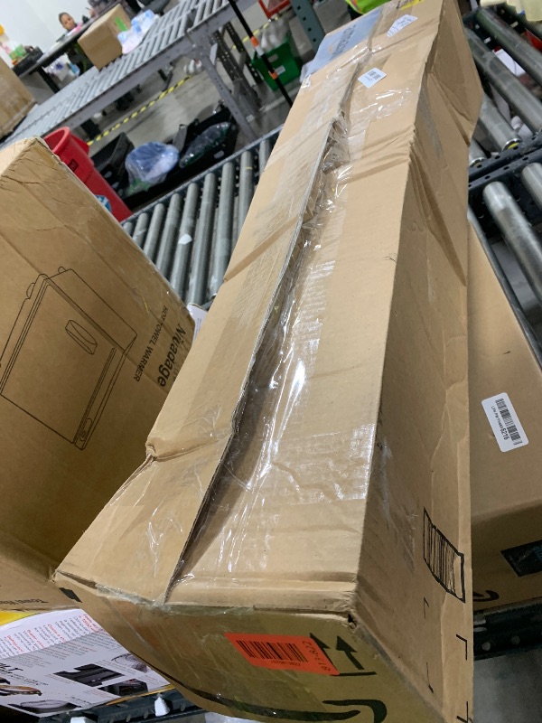 Photo 1 of Bravema 7 inch Windscreen Motorcycle Bat-Style Wave Windshield Fit for Harley Touring Road Glide 2015-2023