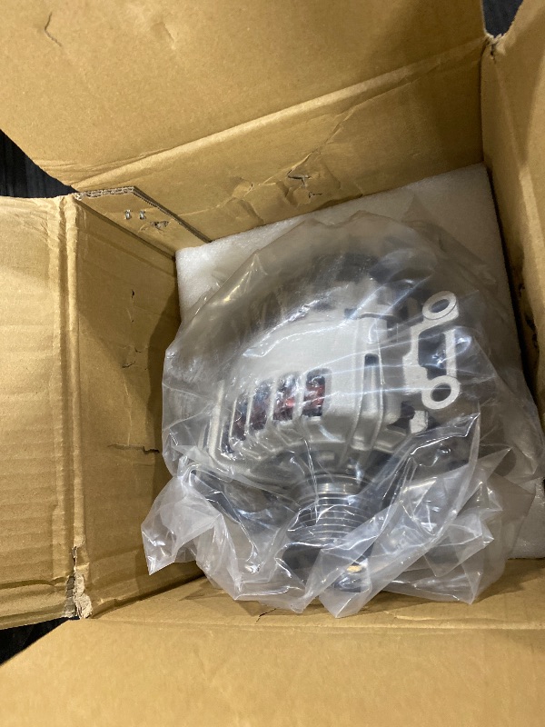 Photo 1 of SCITOO Alternator Fits for Mercedes-Benz W204 Series C250 2012 1.8L, W204/W205 Series C250 2013-2015 1.8L - 12V 150Amp High-output CW 6-Groove Pulley,11822 11814 0986UR6092 012 240-011 LRA03506