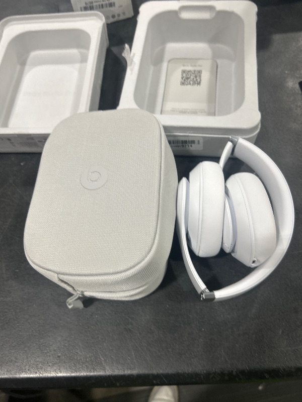 Photo 1 of Beats Studio Pro - Premium Wireless Over-Ear Headphones- Up to 40-Hour Battery Life, Active Noise Cancelling, USB-C Lossless Audio, Apple & Android Compatible - Matte White