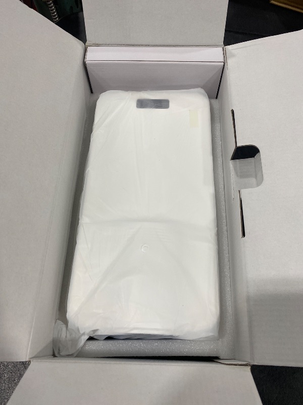 Photo 1 of Short Throw Projector with 4k Support, Built-in Apps, Smart Projector with Wifi and Bluetooth , Electric Focus, 2 x 8W Stereo Speakers for Bedroom and Outdoor Use HY450NTV