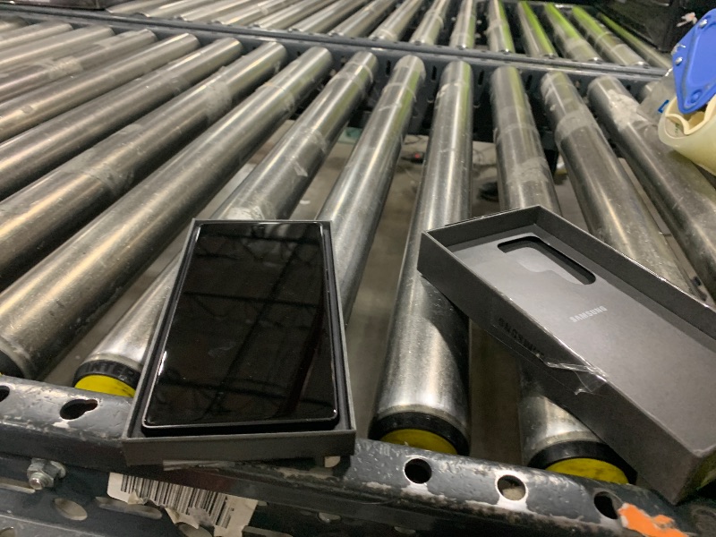 Photo 1 of Samsung Galaxy ?S25 Ultra 5G 2025 (International Version) | GSM Unlocked (T-Mobile) | ?1TB ?Storage? + 12GB RAM SM-S938B ?Qualcomm Snapdragon 8 Elite Android 15 Smartphone (Titanium Grey)