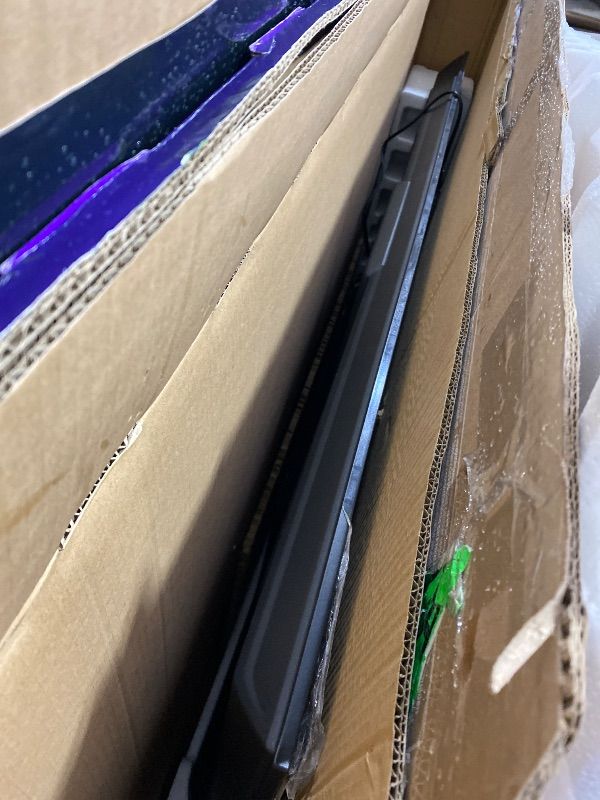 Photo 1 of selling for parts only---------------------major damage-----------------------Roku 55" Select Series 4K HDR Smart Roku TV with Roku TV Remote