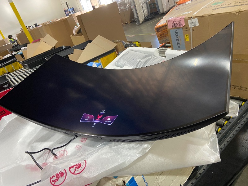 Photo 1 of 45 Inch UltraGear™ OLED 5K2K WUHD 165Hz or WFHD Dual Mode 330Hz 0.03ms G-sync Compatible DisplayPort 2.1 Gaming Monitor