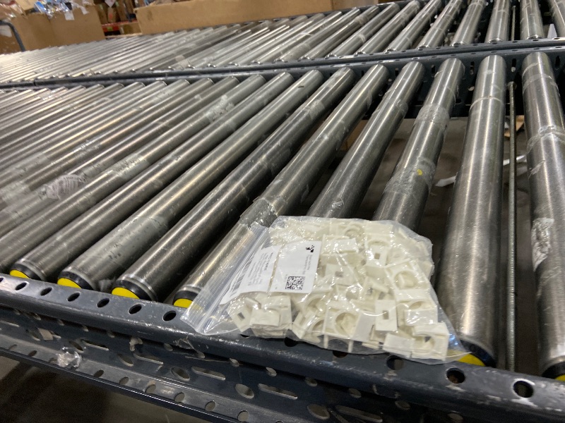 Photo 1 of 100 Pcs U-Shaped PVC Water 16mm Pipe Clamps Clips, U-Shaped Buckles Fit for 1/2" (16mm) Water Pipes and TV Trays Tubing Hose Hanger Support Pex Tubing ?White 16mm?