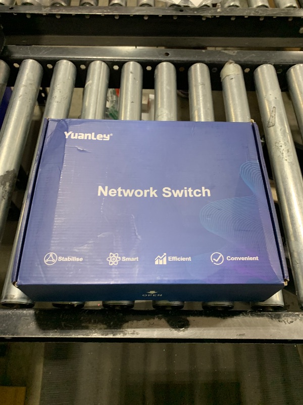 Photo 1 of 18 Port 2.5G Umanaged Ethernet Switch, 16 x 2.5Gb Base-T Ports, 2 x 10G SFP+, Compatible with 100/1000/2500Mbps, Metal Fanless, Desktop/Rack Mount YuanLey 2.5Gbe Network Switch for Wireless AP, PC