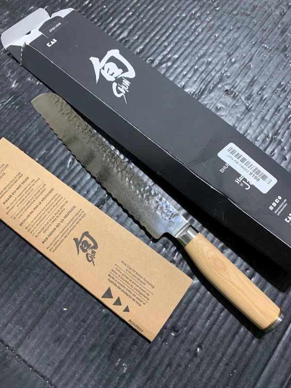 Photo 1 of Shun Premier Blonde 9" Bread Knife, Handcrafted Japanese Serrated Knife, VG-MAX Core with Damascus Stainless Steel Cladding, Pakkawood Handle, Slicing Tool for Professional and Home Chefs