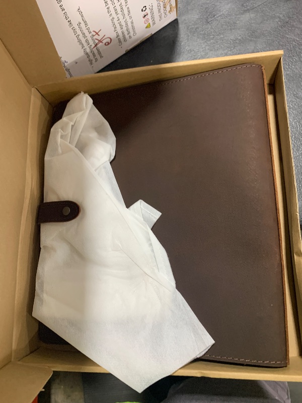 Photo 1 of Fan&Ran Leather 3 Ring Binder, 1" Round Rings for 8.5"x11" Paper and Sheet Protectors, Interior Pockets & Snap Closure, Letter Size, Vintage Brown