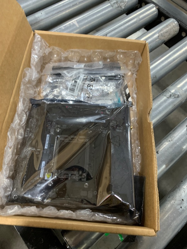 Photo 1 of ASUS ROG Strix B650E-I Gaming WiFi AMD B650 AM5 Ryzen™ Desktop 9000 8000 & 7000 mini-ITX mITX Motherboard, 10+2 Power Stages, DDR5, 2X M.2 Slot, PCIe® 5.0, 2.5G LAN, WiFi 6E, USB 3.2 Gen 2x2 Type-C