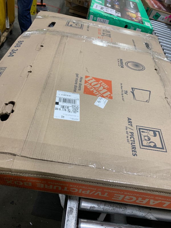 Photo 1 of extra large kennel 