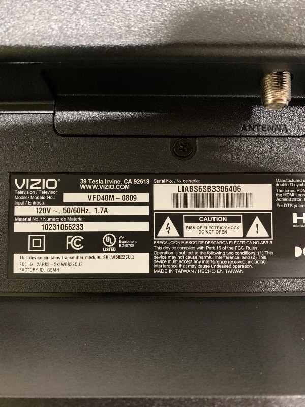 Photo 1 of VIZIO 40-inch Full HD 1080p Smart TV with DTS Virtual: X, Alexa Compatibility, Google Cast Built-in, Bluetooth Headphone Capable, (VFD40M-08 New)