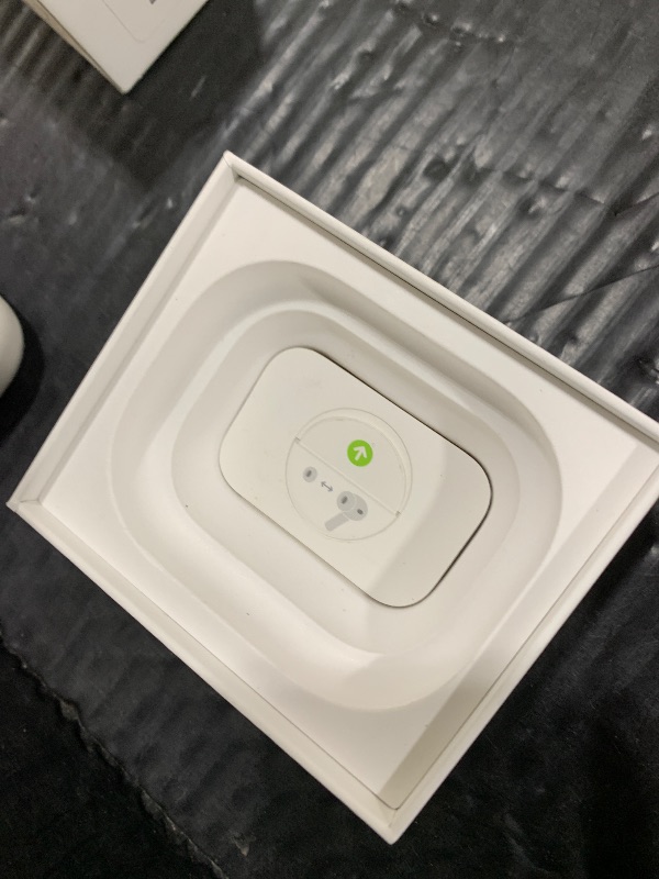 Photo 1 of Apple AirPods Pro 3 Wireless Earbuds, Active Noise Cancellation, Live Translation, Heart Rate Sensing,Hearing Aid Feature,Bluetooth Headphones,Spatial Audio, High-Fidelity Sound, USB-C Charging, White