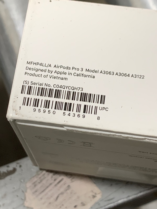 Photo 1 of Apple AirPods Pro 3 Wireless Earbuds, Active Noise Cancellation, Live Translation, Heart Rate Sensing,Hearing Aid Feature,Bluetooth Headphones,Spatial Audio, High-Fidelity Sound, USB-C Charging, White