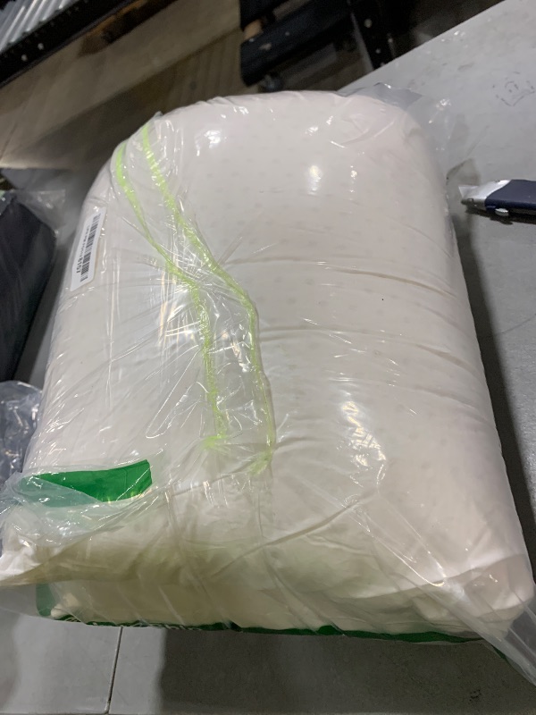 Photo 1 of 100% Natural Talalay Latex Pillow, Luxury Queen Strong Support Sleeping Bed Pillow for Side, Back, and Stomach Sleepers, Firm Latex Foam Pillow, Removable Breathable Cotton Cover (Queen (Firm))