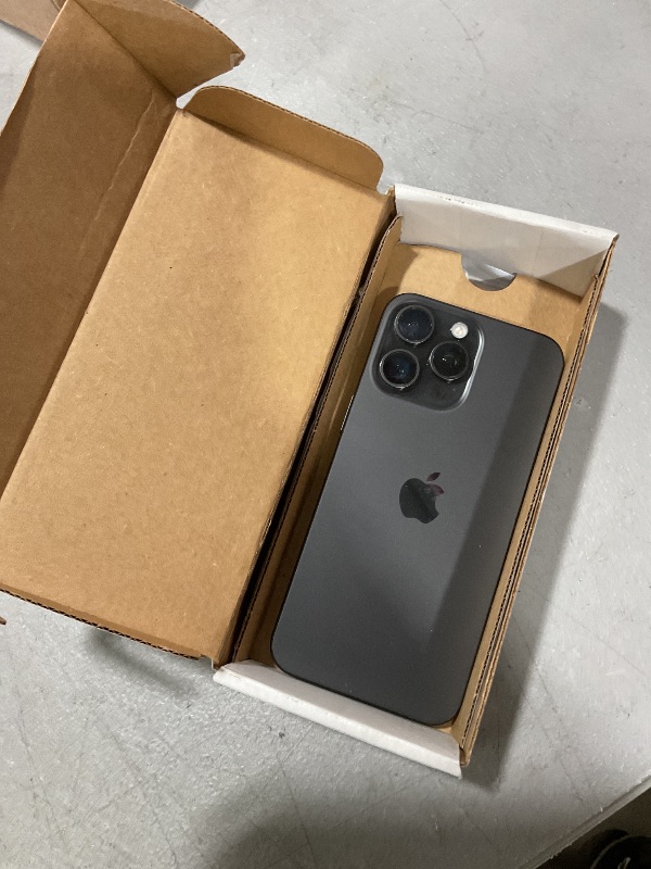 Photo 1 of Apple iPhone 15 Pro Max, 256GB, Black Titanium - Unlocked (Renewed)