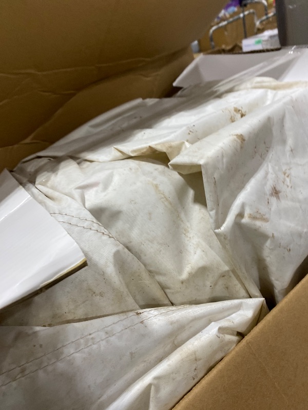 Photo 1 of CELEBRATION WHITE BOUNCE HOISE, MULTICOLOR 3+YEARS