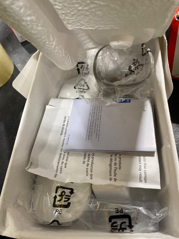 Photo 1 of Philips Sonicare DiamondClean Smart 9500 Electric Toothbrush, Sonic Toothbrush with App, Pressure Sensor, Brush Head Detection, 5 Brushing Modes and 3 Intensity Levels, Rosegold, Model HX9923/61