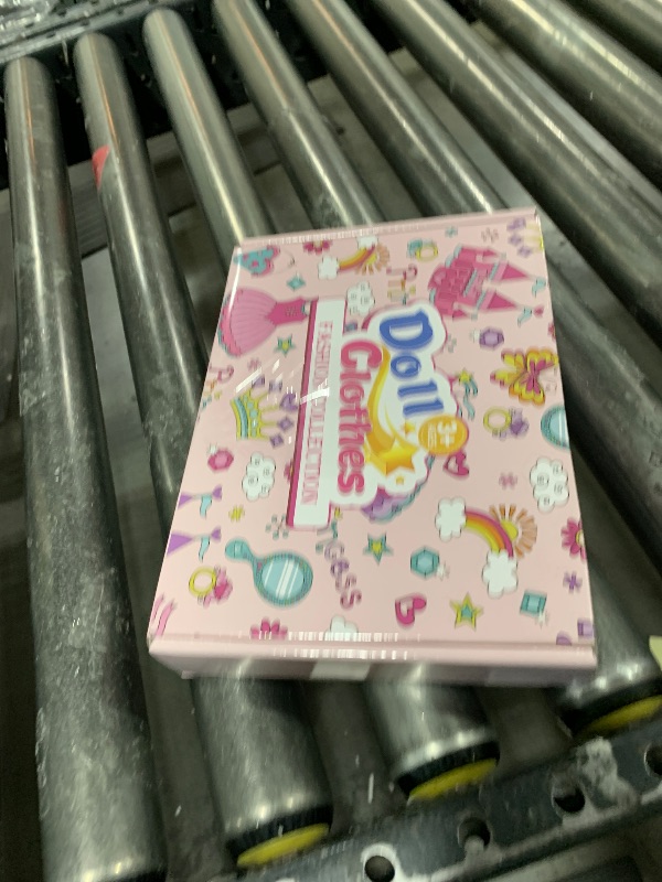 Photo 1 of ?195 Pcs Doll Clothes and Accessories Kit, Include Princess Gowns, Fashion Skirt, Slip Dresses, Tops, Pants, Bikini Swimsuits, Shoes, Crowns, Necklaces, Glasses, Hangers in Gift Box for 11"-12" Dolls