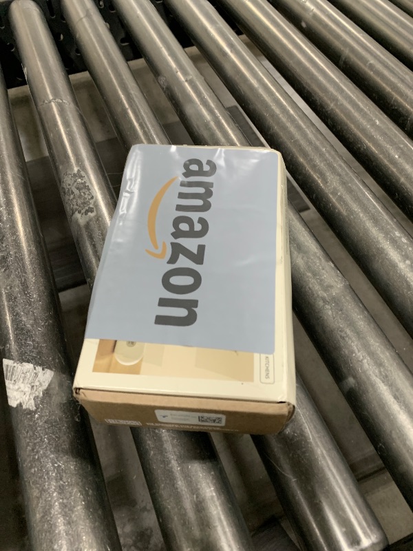 Photo 1 of Airthings 2960 View Plus - Battery Powered Radon & Air Quality Monitor (PM, CO2, VOC, Humidity, Temp, Pressure)