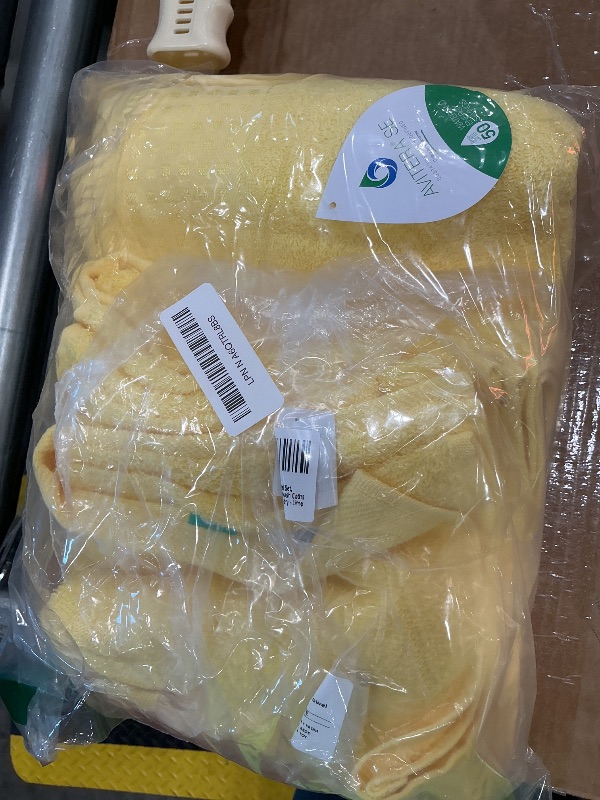 Photo 1 of *MISSING PARTS UNKNOWN*
GLAMBURG 100% Cotton Ultra Soft 6 Pack Towel Set, Contains 2 Bath Towels 28x55 Inches, 2 Hand Towels 16x24 Inches & 2 Wash Coths 12x12 Inches, Compact Absorbent Lightweight & Quickdry - Lime Yellow