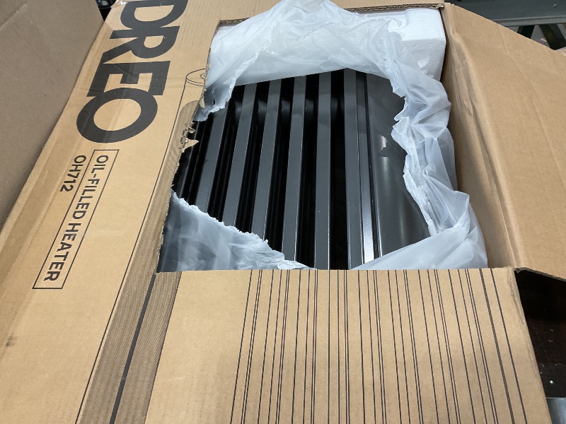 Photo 1 of **parts only** DREO Oil Filled Radiator Heater, 1500W Radiant Heater with Remote Control, Digital Thermostat, 4 Modes, 24h Timer, 10 Safety Protections, Child Lock, Space Heaters for Indoor Use Large Room Bedroom