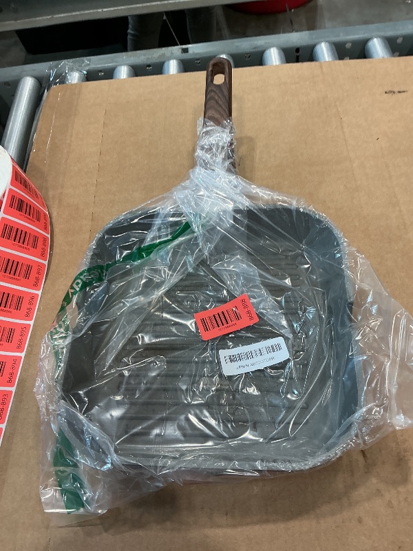 Photo 1 of *USED*
SENSARTE Nonstick Grill Pan for Stove Tops, Versatile Griddle with Pour Spouts, Square Big Cooking Surface, Durable Skillet Indoor & Outdoor Grilling. PFOA Free, 9.5 Inch