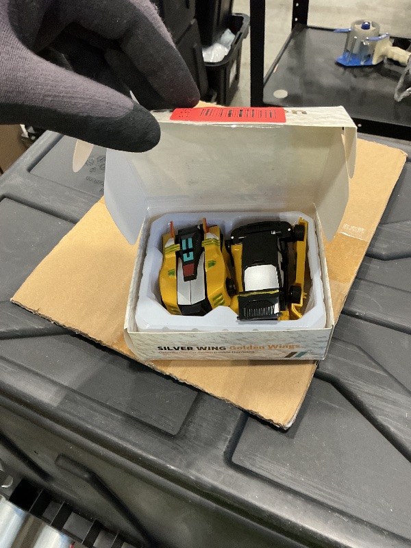 Photo 1 of *MINOR DAMAGE - USED*
Aimery Collision Transforming Dinosaur Car Toy, 2 Magnetic Cars Convert into Dinosaur Toys,Dino Robot Toy, Boys Toys,Kids Toys, Party Birthday for Kids (Golden)