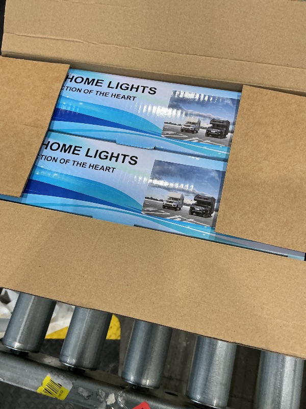 Photo 1 of *MINOR DAMAGE - USED*
NAOEVO RV Lights Interior 2070LX, 1500LM RV LED Light Interior 12V, Camper Lights with 3 Color and Stepless Dimming, Energy-efficient Ceiling Light for Trailer Boat Car(8Pack, 2900-6500K)