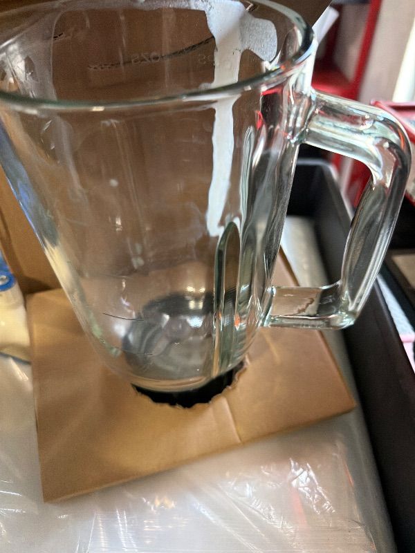 Photo 1 of *UNTESTED*
BLACK+DECKER Countertop Blender with 6-Cup Glass Jar, 10-Speed Settings, Black, BL2010BG