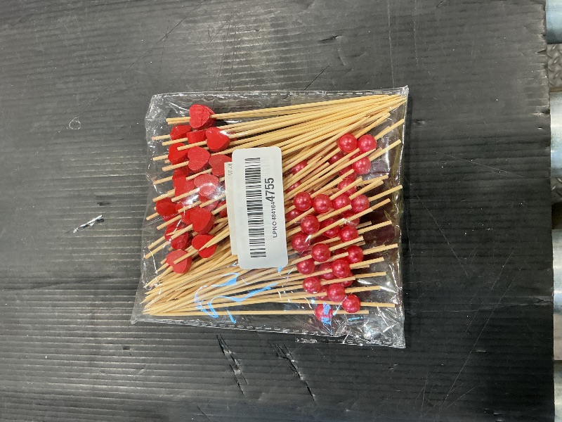 Photo 1 of 100 pcs Red Heart Shaped Pearl Fancy Cocktail Picks?4.7 Inch Handmade Bamboo Cocktail Toothpicks for Valentines Day Decoration Party Supplies (Red mix)