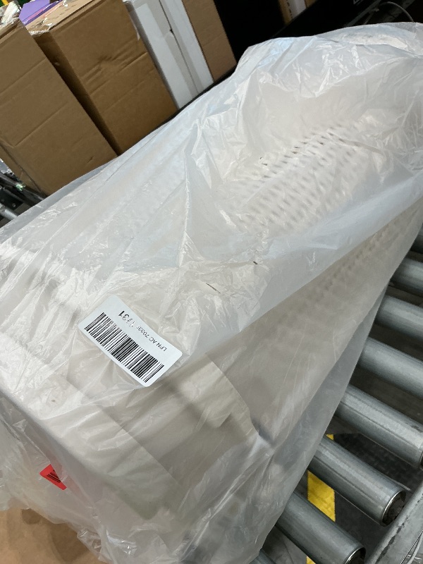 Photo 1 of *MINOR DAMAGE - USED*
Mind Reader Slim Laundry Hamper with Lid, 60L Clothes Baskets, Premium Wicker Design, Plastic, 2-Pack, Ivory