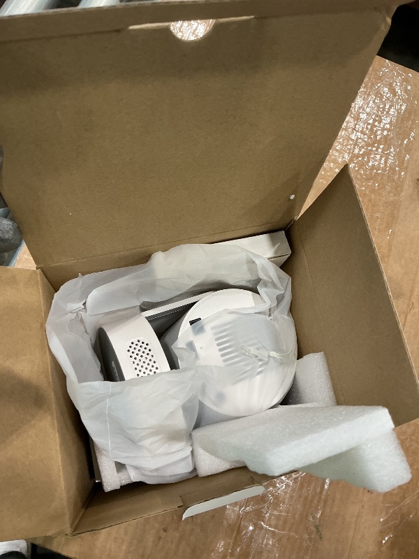 Photo 1 of ?Electric Focus?Magcubic Mini Projector 4K Support, Portable Projector with WiFi 6 and Bluetooth 5.4, Smart Proyector, 5W Soundbase Speaker, 180°Rotation for Home Theater